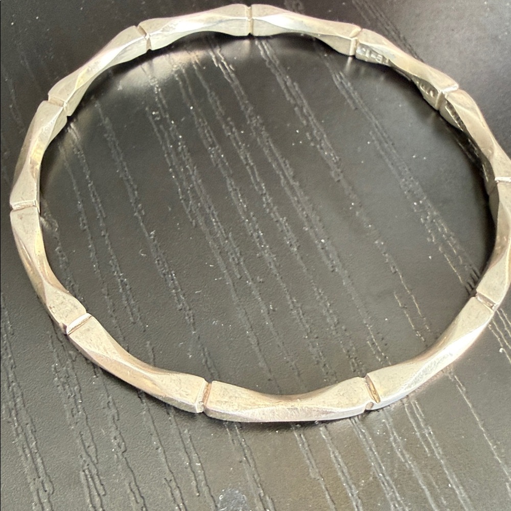 925 Sterling Silver Bangle